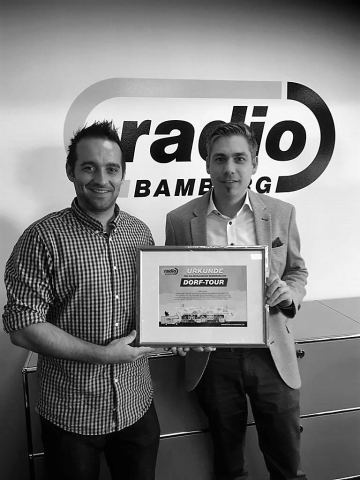 Urkunden- und Spendenübergabe der Radio Bamberg Dorf-Tour 2018